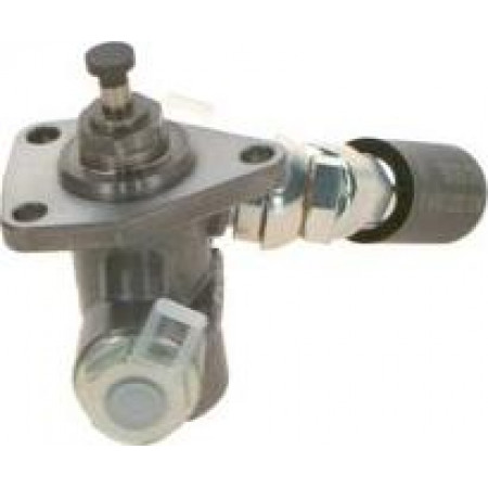 Brandstofpomp Brandstofpomp past. MAN BOSCH 0 440 008 092